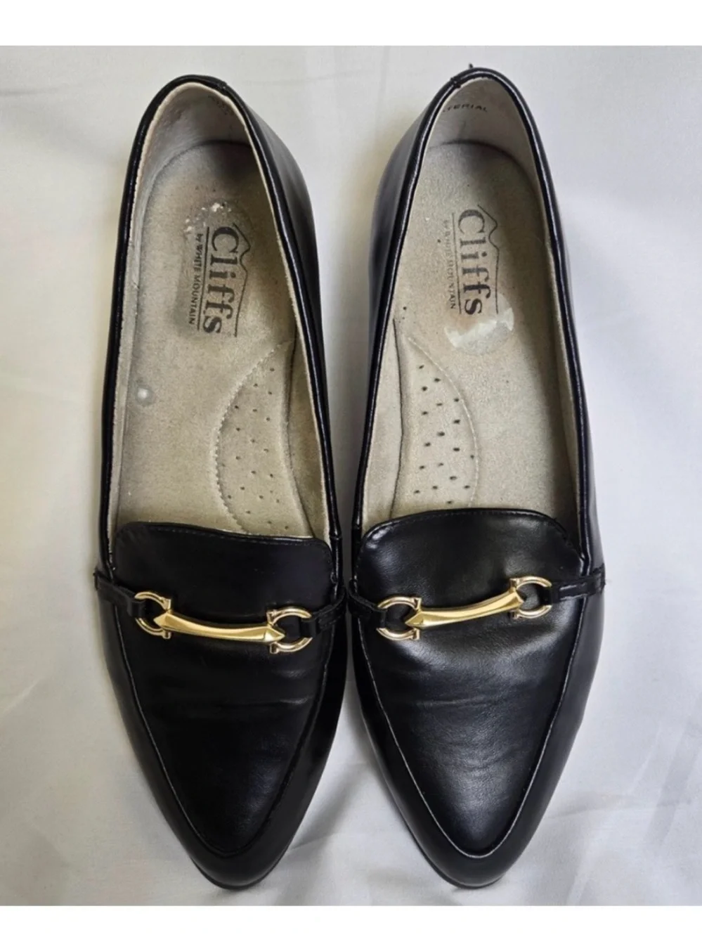 Cliffs by WHITE MOUNTAIN Black Pointed Loafers with Gold Buckle
